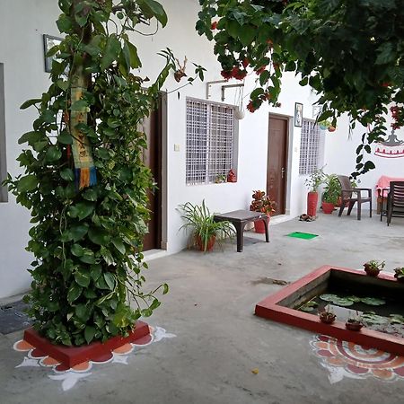 The Highvill Home Stay Khajurāho Eksteriør billede